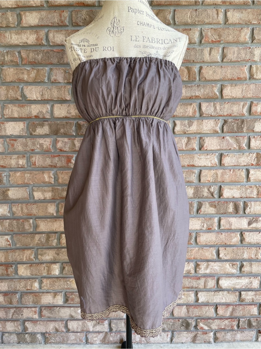 Anthropologie Fei Strapless Taupe 100% Cotton Dress with Lace Trim.